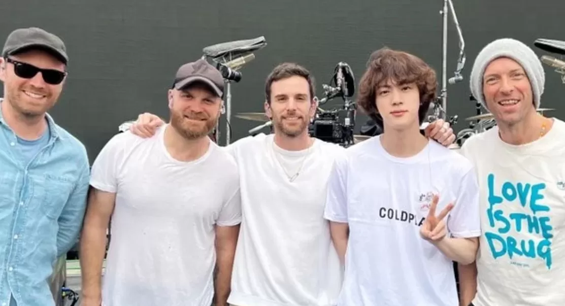 Coldplay junto a Jin de BTS en Argentina