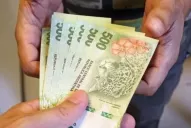 El Gobierno nacional confirmó que evalúa un bono de fin de año para trabajadores privados