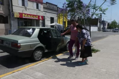 Unas 65.000 personas usan a diario los autos pirata en el sur