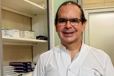 Murió Juan Luna Pastore, el médico que operaba sin cargo a tucumanos con labio leporino