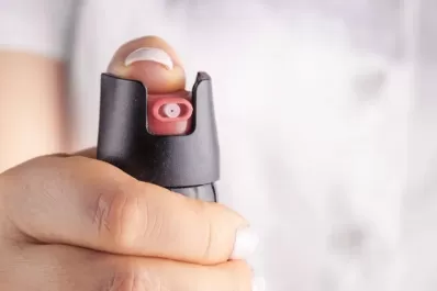 Un joven tiró gas pimienta dentro de una escuela y seis alumnos debieron ser asistidos por intoxicación