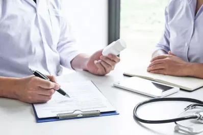 El Gobierno desdobla la suba en prepagas, tras las críticas de Cristina Kirchner