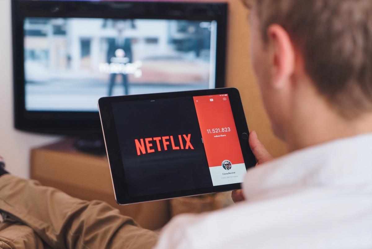 competirá con Netflix: ofrecerá películas y series gratis