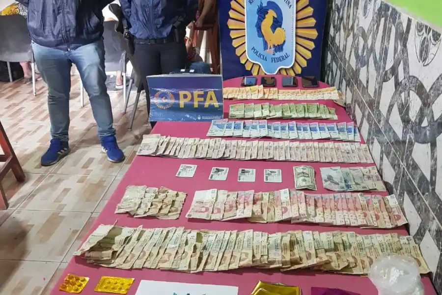 Desarticularon dos quioscos de venta de drogas en el barrio San Roque