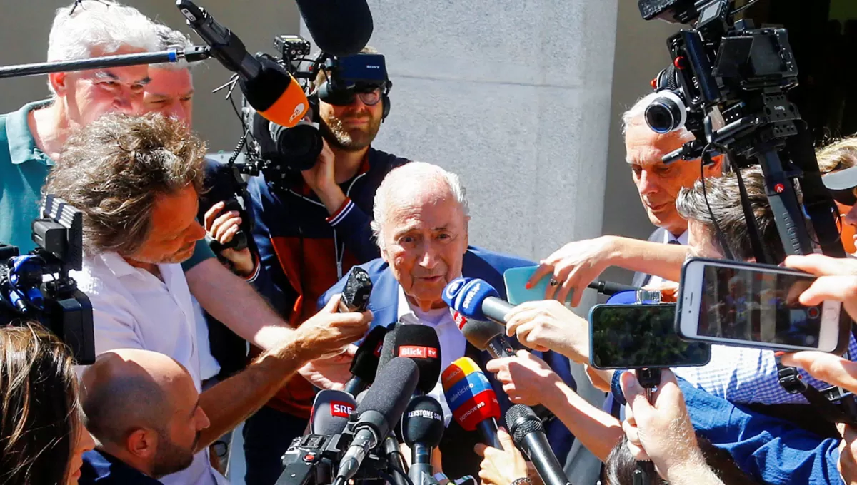 ¿ARREPENTIDO? El suizo Blatter fue investigado por la decisión de otorgarle a Qatar la sede de la Copa del Mundo.