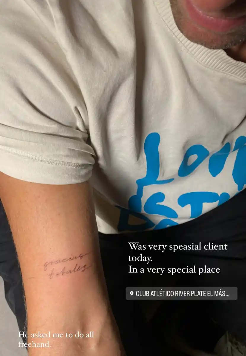 Coldplay sigue con los homenajes: Chris Martin se tatuó una frase de Gustavo Cerati