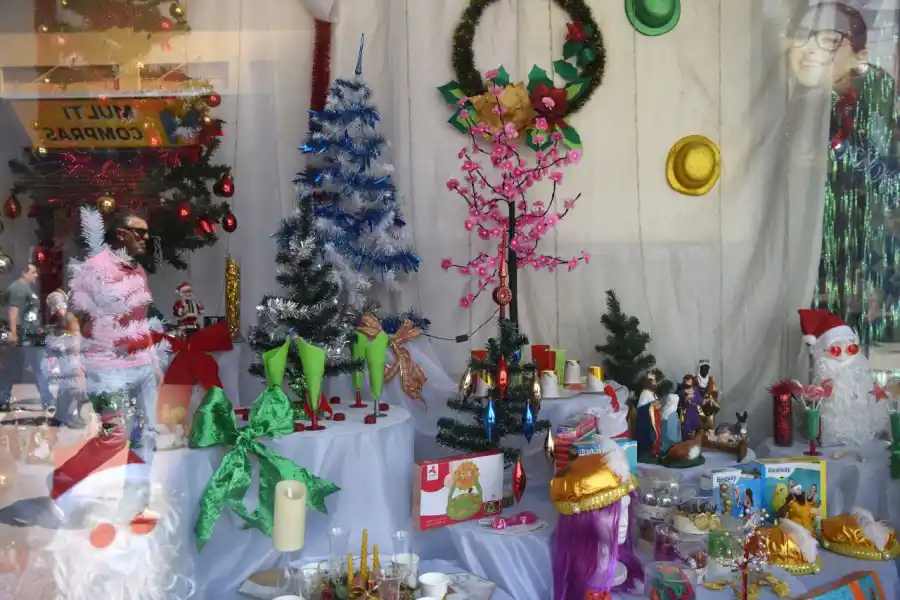 Los comercios tucumanos se preparan anticipadamente para recuperar ventas hasta la Navidad