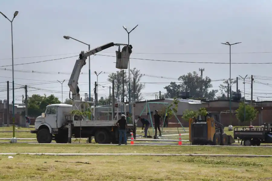 Los vecinos del barrio Manantial Sur contarán con dos nuevas plazas