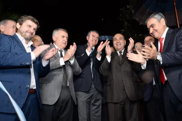 Las tensiones que presagian una dura puja electoral en Tucumán