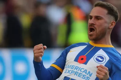 A pesar del blooper de Dibu Martínez y el gol de MacAllister, Aston Villa superó al Brighton