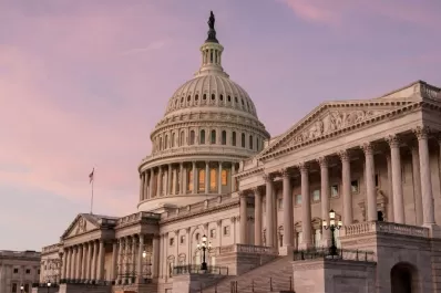 Demócratas mantuvieron el control del Senado de Estados Unidos
