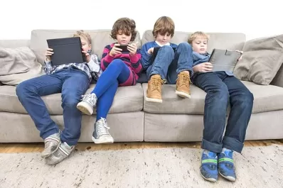 Por el sedentarismo, los chicos tienen dificultad hasta para caminar