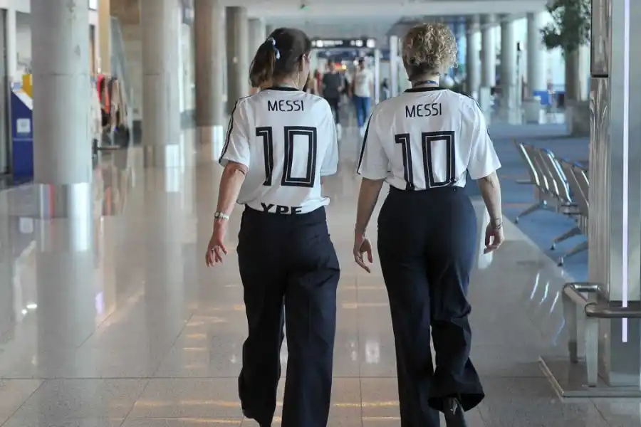 Despegó el primer avión de Aerolíneas Argentinas que volará directo a Qatar