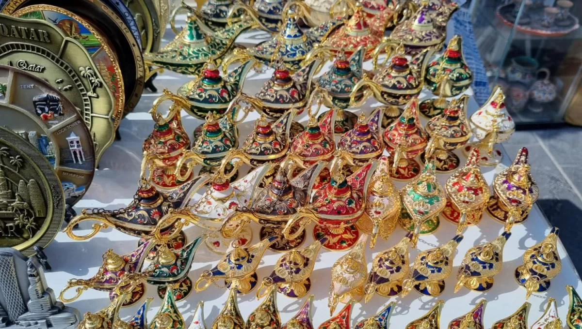 LA GACETA en el Mundial: A medio camino entre “made in China” y “Las mil y una noches”