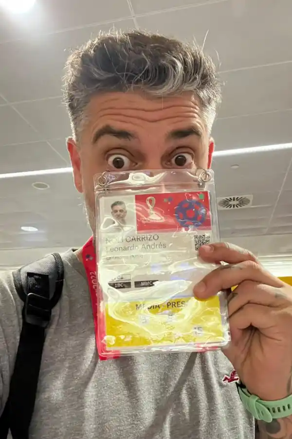 EN MANOS DE LEO. La acreditación para realizar la cobertura del Mundial. 