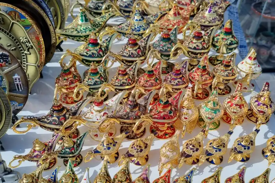 LA GACETA en el Mundial: A medio camino entre “made in China” y “Las mil y una noches”