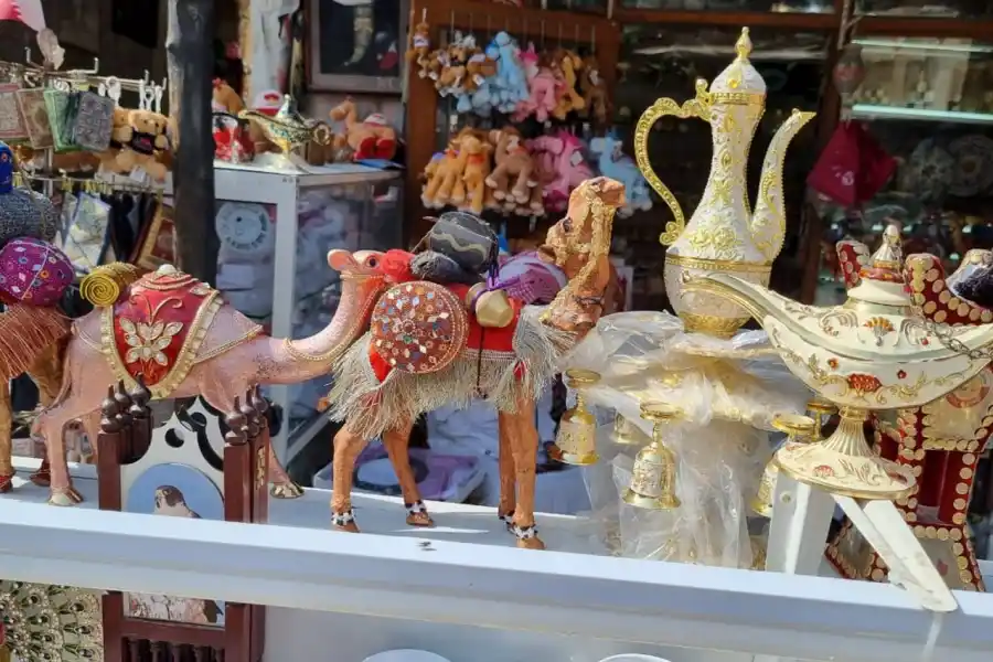 LA GACETA en el Mundial: A medio camino entre “made in China” y “Las mil y una noches”