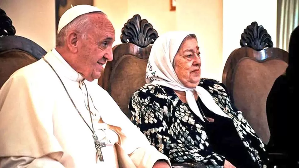 LA MUERTE DE HEBE DE BONAFINI. El papa Francisco recordó a la titular de Madres de Plaza de Mayo.