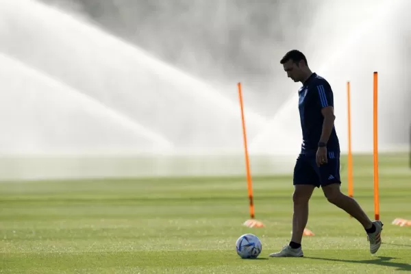 Scaloni, a LA GACETA: No es lo mismo debutar con la camiseta argentina que con cualquier otra