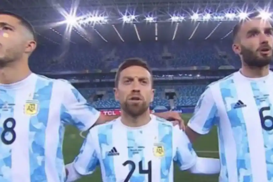 Mundial de Qatar 2022: el curioso detalle físico de “Papu” Gómez que pasó desapercibido en la derrota ante Arabia