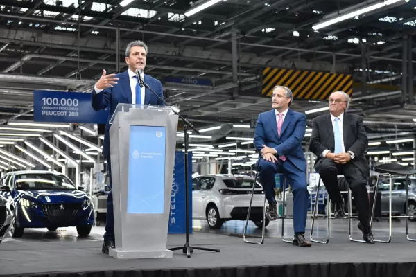 Massa anunció que la exportación incremental de autos y autopartes no pagará retenciones