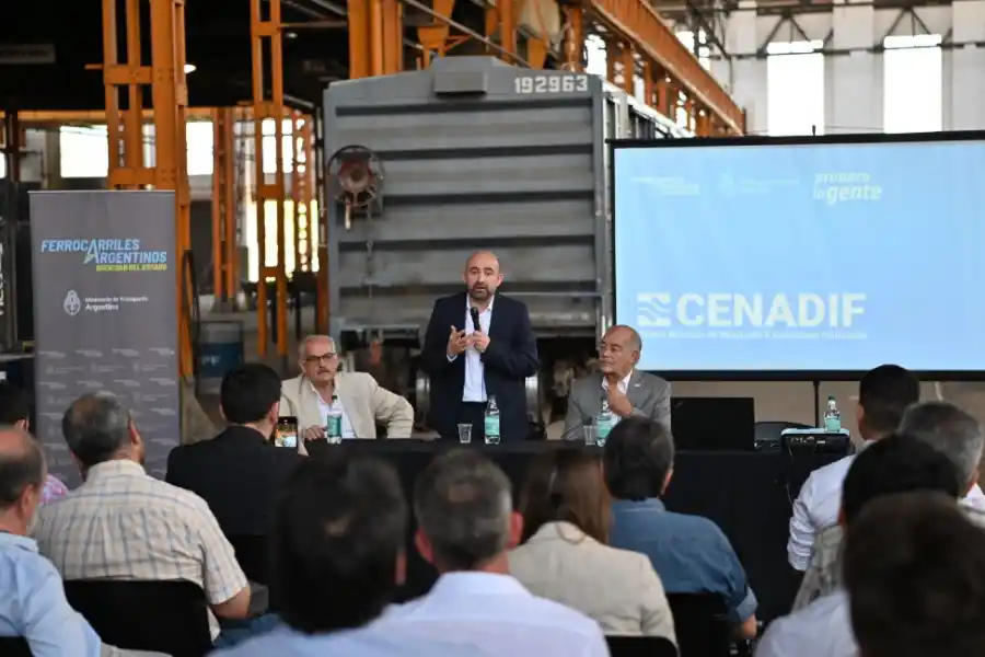 Transporte y Ferrocarriles encabezaron un encuentro con empresas ferropartistas en Tafí Viejo