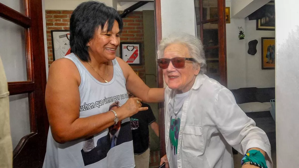 Milagro Sala y Nora Cortiñas, en Jujuy. Foto Telam
