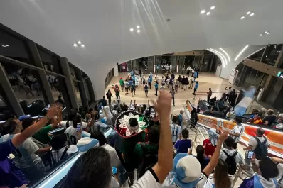 El las calles, en el metro, en Lusail y en todo Doha el grito argentino se hizo sentir