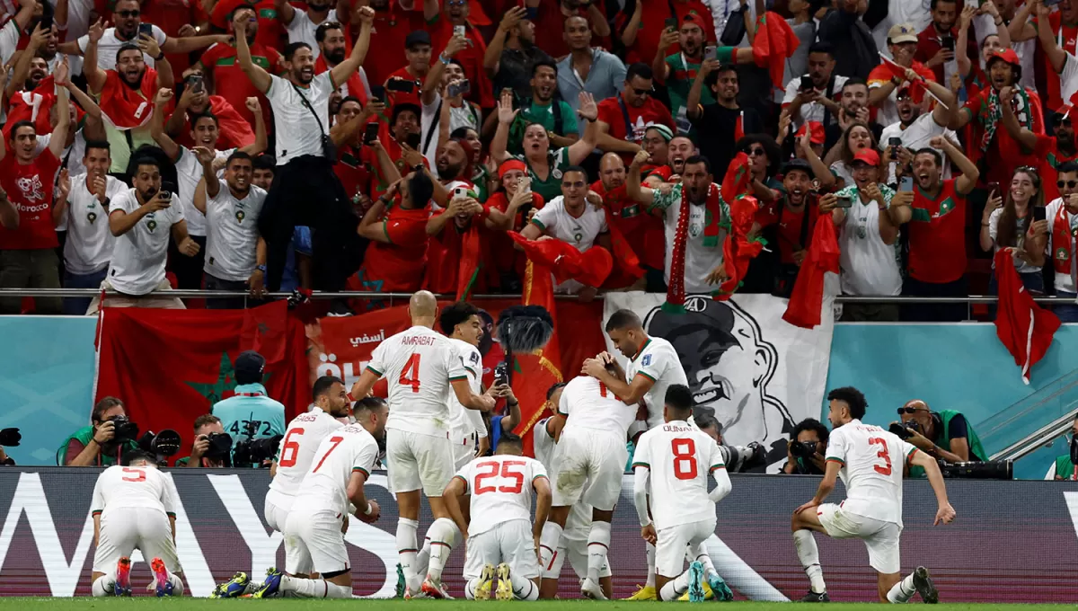 EUFORIA. Los marroquíes celebran el segundo gol que les sirvió para sellar la victoria ante Bélgica.