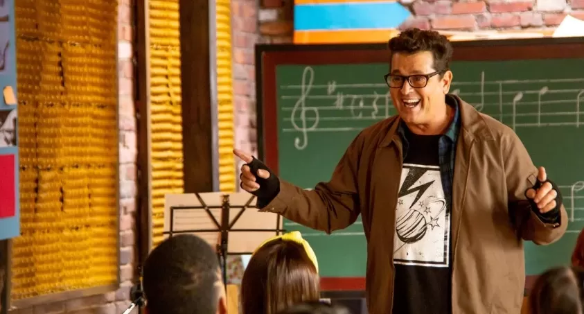 “EL CLUB DE LOS GRAVES”. Carlos Vives interpreta a un profesor.