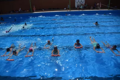 Escuela de Natación: habilitan la pileta del Complejo Ledesma