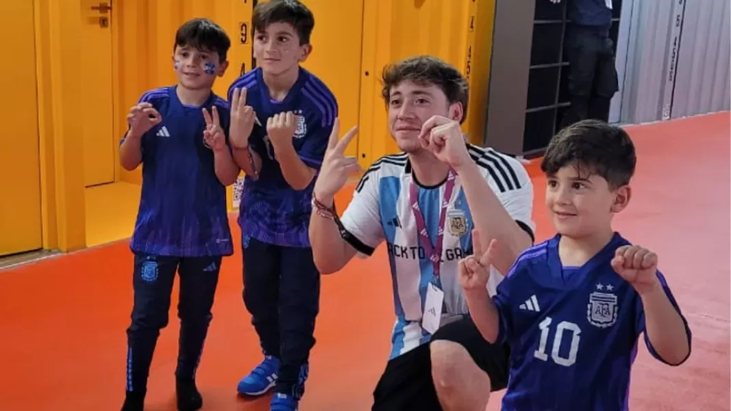 Mundial Qatar 2022: Paulo Londra y los hijos de Messi anticiparon el triunfo de Argentina frente a Polonia