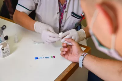 Lucha contra el VIH: realizan testeos gratuitos en Tucumán