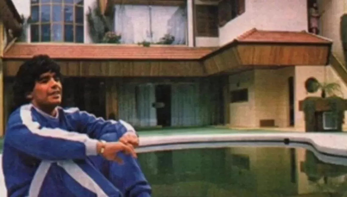 Maradona compró la casa en Devoto en el 81 y se la regaló a sus padres
