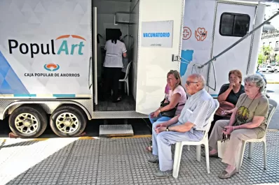 Vuelven las colas por la vacuna anticovid