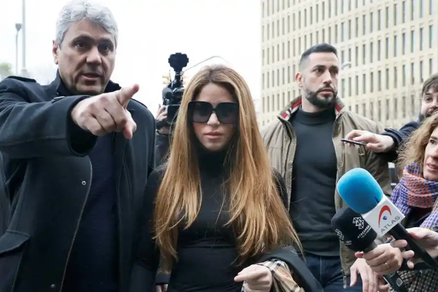 Shakira llegando al juzgado donde firmó el acuerdo de separación con Piqué