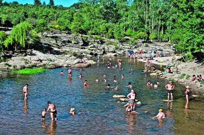 Por qué el río Mina Clavero es una buena opción