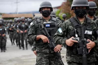 Honduras en emergencia: Xiomara Castro copia a Bukele en su guerra a las bandas criminales