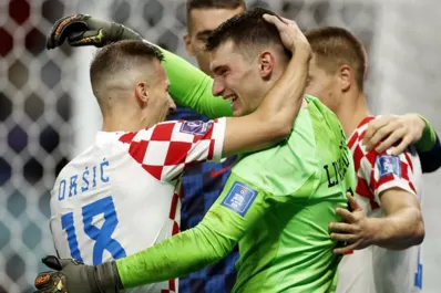 Mundial Qatar 2022: Livakovic atajó tres penales y Croacia eliminó a Japón para meterse en cuartos
