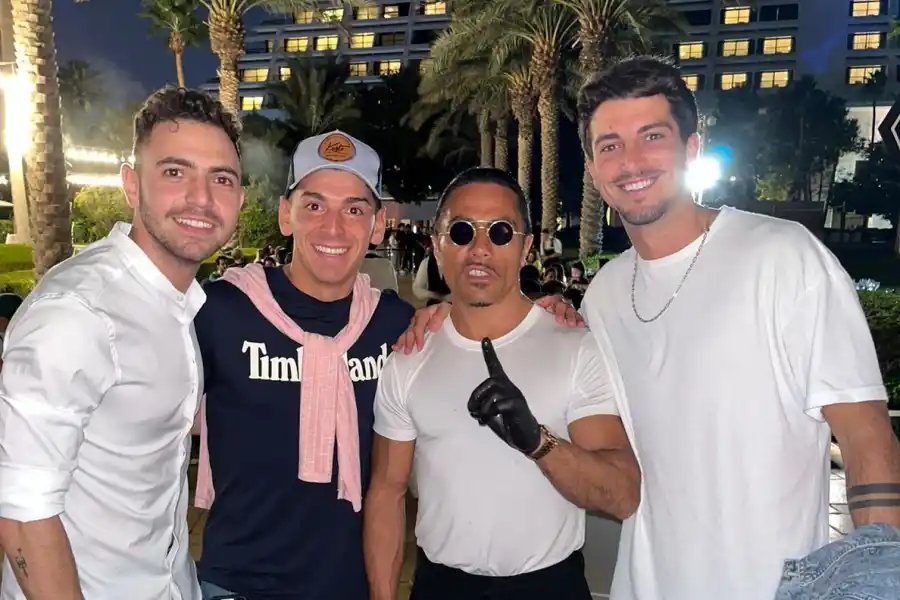 Mosta con el famoso chef turco Salt Bae