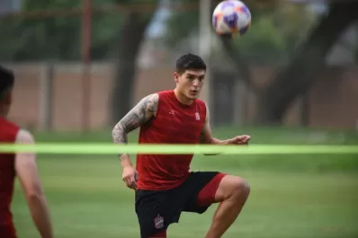 Nahuel Banegas llegó, firmó, se entrenó y dejó sensaciones sobre su futuro en San Martín de Tucumán