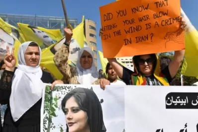 Jóvenes llaman al paro en Irán