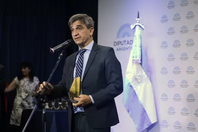 Eligieron al tucumano Pablo Yedlin como el mejor senador nacional de 2022