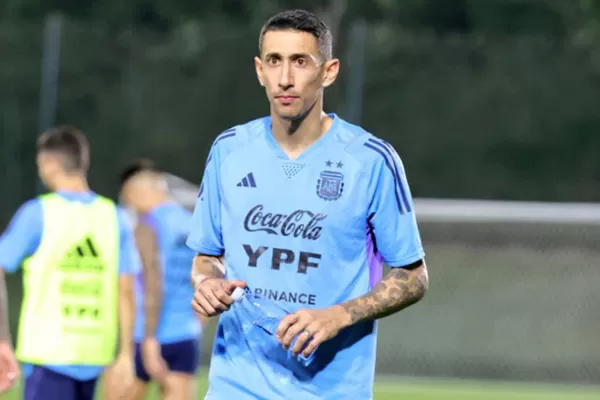 Scaloni prueba y prueba, pero con Di María mejorando y en la cancha