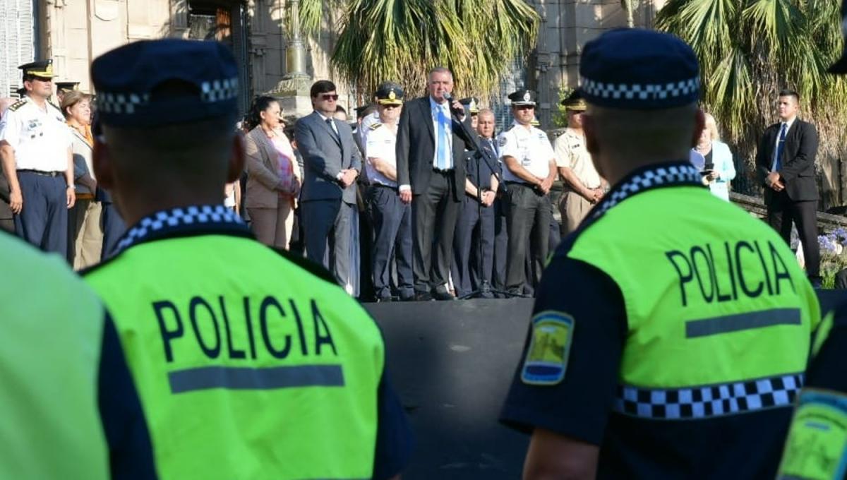 FIESTAS. El gobernador Osvaldo Jaldo anunció un nuevo operativo de seguridad para fin de año.