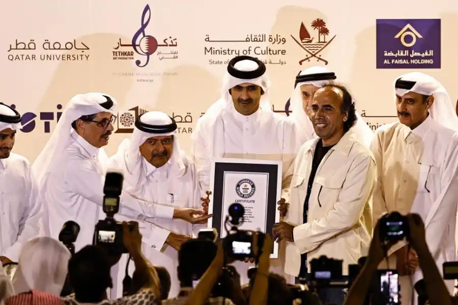 PREMIACIÓN. El artista Emad Salehi logró un Récord Guinness.