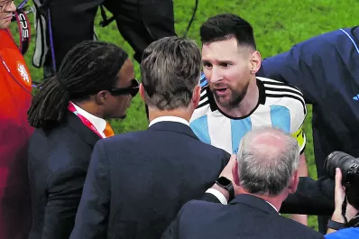 Messi: Emocionante en la cancha, caliente y con cruces verbales afuera