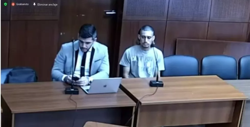 RESOLUCIÓN. El abogado Ernesto García Biagosch (a la izquierda) y su defendido Gastón Vera arribaron a un acuerdo con la víctima.  