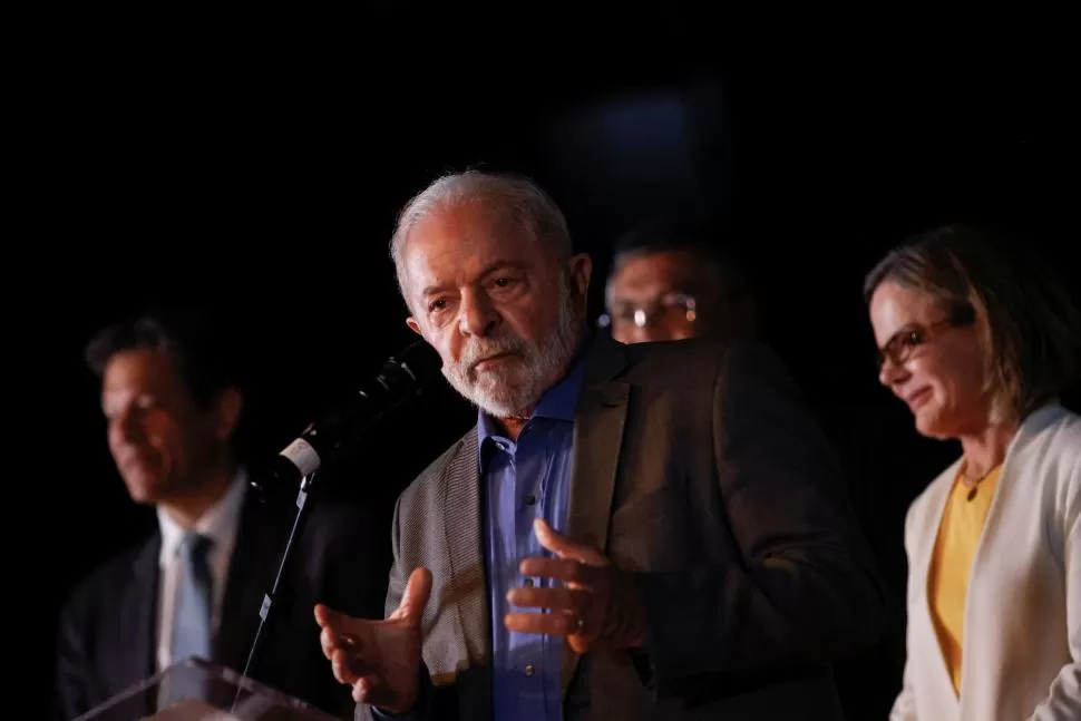 TRANSICIÓN. Lula se prepara para asumir la presidencia el 1 de enero. 