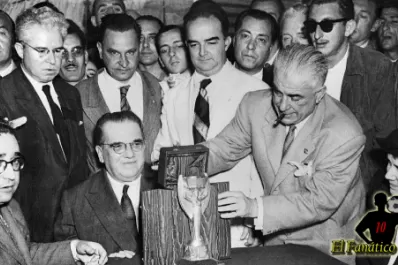 El trofeo Jules Rimet estuvo años en una caja de zapatos y bajo una cama por protección